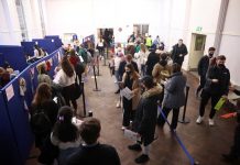 Araştırma : Omicron en çok kimleri etkiliyor?