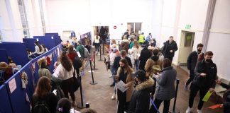 Araştırma : Omicron en çok kimleri etkiliyor?