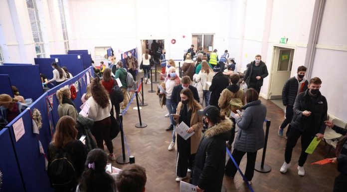 Araştırma : Omicron en çok kimleri etkiliyor?