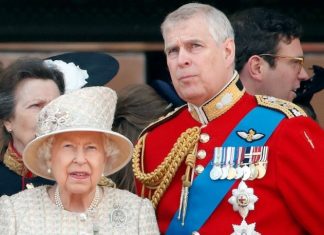 York Dükü Prens Andrew’ün cinsel istismar suçlaması nedeniyle askeri unvanları geri alındı
