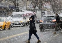İstanbul’da beklenen kar yağışı birçok ilçede başladı.