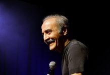 Yılmaz Erdoğan’dan ‘Münaşaka’… Tek kişilik oyun BluTv’de…