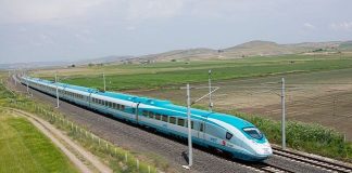 TCDD, Yüksek Hızlı Tren (YHT) seferlerine yüzde 20 civarında zam yaptı.