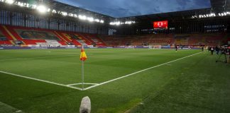 Seyircilere, stadyumlara girmek için hatırlatma aşısı zorunluluğu getirildi.