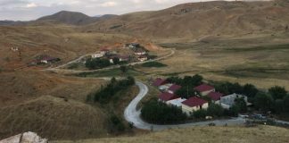 Bir köy yer değiştirdi, Bitlis-Siirt il sınırı değişti.