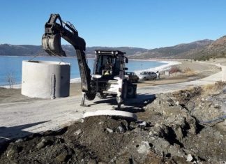 Salda Gölü’nün kumsalına su kuyusu açıldı!