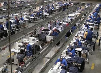 Denizli’de fabrikalar üretimi durduruyor. 30 bin işçi evlerine gönderiliyor.