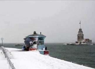İstanbul’da kar kalınlığı bazı bölgelerde 50 santimi aştı.