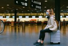 Avrupa Birliği ülkelerine seyahatte sadece Moderna, BioNTech, AstraZeneca, Johnson ve NovaVax aşıları geçerli sayılacak.