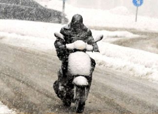 İstanbul’da, motosiklet ve motokuryelerin trafiğe çıkış yasağı devam ediyor.