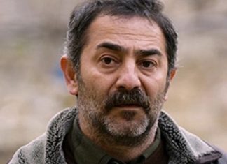 Sinema ve dizi oyuncusu Ayberk Pekcan hayatını kaybetti.