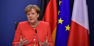 Merkel’e iş teklifi!