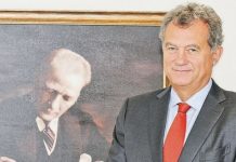 “Bu denli faiz indirimi yaptığımız halde neden piyasa faizleri ya da kredi faizleri düşmüyor da aksine yükseliyor”