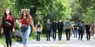 Türkiye’de gençlerin yüzde 73’ü yurt dışında yaşamak istiyor