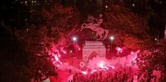 Samsun’da Atatürk heykeline çirkin saldırıya tepkiler çığ gibi büyüyor.