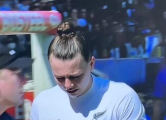 Yeni Zelandalı kadın defans oyuncusu ABD’ye karşı kendi kalesine hat-trick yaptı!