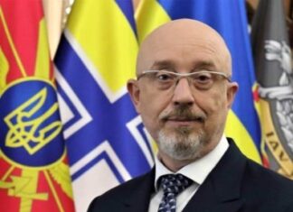 Reznikov, “Rusya, Sovyetler Birliği’ni canlandırma yolunda yeni bir adım attı.”
