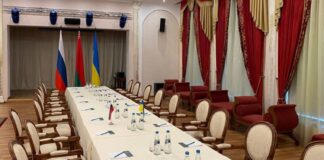 Ukrayna – Rusya görüşmesi başladı