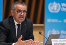 “Omicron’un hafifliği, salgının bittiğine dair yanlış söylem yaratıyor”