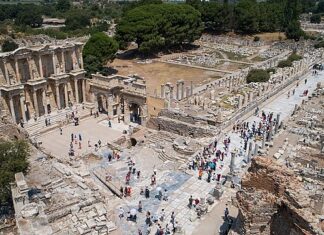 İZMİR ( SELÇUK) EFES