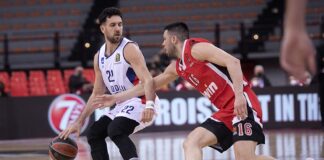 Eski Fenerbahçeli Sloukas, Efes’i son saniye basketiyle yıktı. Olimpikas’a 87-85 Anadolu Efes