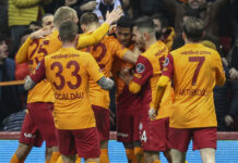 Galatasaray 4 golle kazandı. Galatasaray 4-2 Çaykur Rizespor