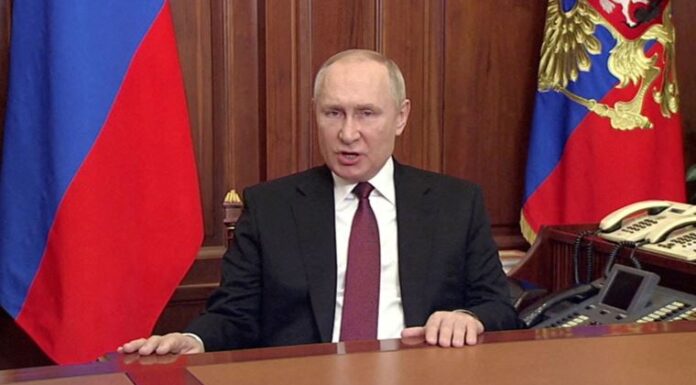 Putin: “NATO ülkelerinin saldırgan açıklamaları nedeniyle nükleer caydırıcı güçlerin özel savaş durumuna geçmesini emrettim”