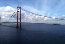 1915 Çanakkale Köprüsü, Cumhurbaşkanı Erdoğan tarafından hizmete açıldı; Geçiş ücreti 200 TL olarak belirlendi.