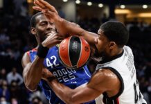 Anadolu Efes kendi sahasında Armani Exchange Milano’ya kaybetti