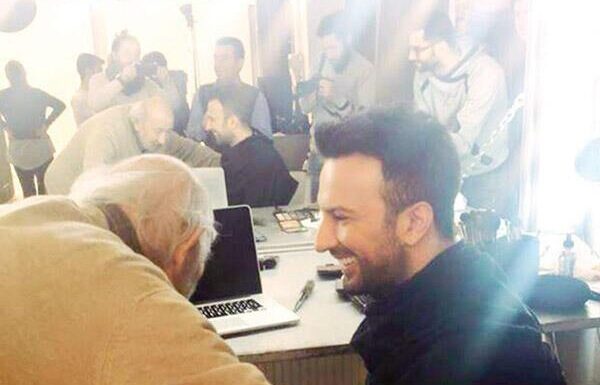 Tarkan, ‘Ahde Vefa’ albümünün 6 yılında Ara Güler’e vefasını sundu !