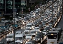 Motorine bu gece zam geleceği ileri sürüldü.