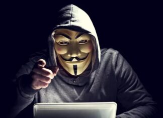 Anonymous: “Vladimir Putin, Her yerdeyiz. Sarayınızdayız. Yemek yediğin yerdeyiz. uyuduğunuz odadayız.”