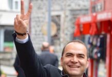 “Devrimciyim, Müslümanım, Saadet Partiliyim ve ailem CHP’li”