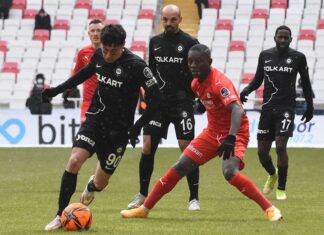 Sivasspor, Altay karşısında uzatmada kazandı