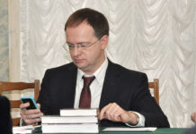 Medinskiy: Ukrayna’nın sunduğu önerilerde, NATO’ya katılmamak ve nükleer silahlardan vazgeçme yer alıyor