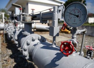 AB’den Rusya’ya yaptırım. Rusya’dan alında petrol yüzde 90 azaltılıyor!