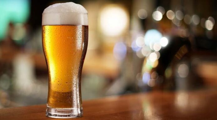 ÖTV artışından sonra alkollü içeceklerde ilk zam haberi biradan geldi. En ucuz bira, 80 TL. oldu