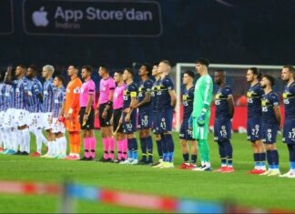 Fenerbahçe, lider Trabzonspor’u ağırlıyor.