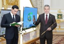Babanın yerine oğlu geldi; Türkmenistan’da devlet başkanlığı seçimini, Serdar Berdimuhamedov kazandı.