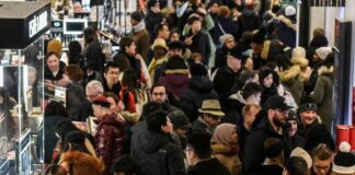 ABD’de alışveriş merkezine silahlı saldırı!