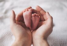 İşi bebeklere isim bulmak; isim başına aldığı para, 1.500 – 30 bin Dolar arası…