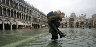 Yavaş Yavaş Denize Batmakta Olan Kente Giriş Paralı oluyor