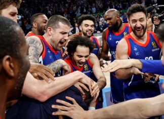 Anadolu Efes, Final-Four’a yükseldi!