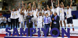 Kupa Voley’de Galatasaray’ı deviren Arkas şampiyon oldu