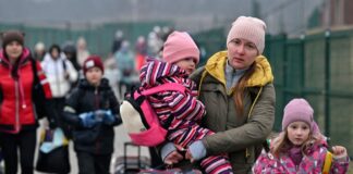 Rusya’nın Ukrayna’ya saldırılarında 238 çocuğun yaşamını yitirdiği açıklandı.