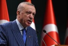 Cumhurbaşkanı Erdoğan, “Sayıları 550 bini bulan yoklama kaçağı gençlerimize, bedelli askerlikten yararlanma yolunu açıyoruz” dedi.