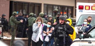 ABD’de ırkçı saldırı;Siyahların mahallesindeki süpermarkette beyaz silahlı adam en az 10 kişiyi öldürdü!