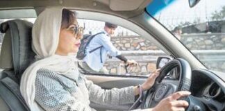 Taliban’dan Kadınlara Bir Darbe Daha: Ehliyet Yasağı!