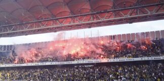 Fenerbahçe antremanını maç seyircisi kadar taraftar izledi: 20 bin!