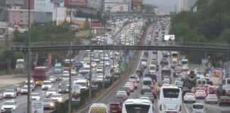 İstanbul’da yağmurla birlikte trafikte yoğunluk yüzde 85’e ulaştı